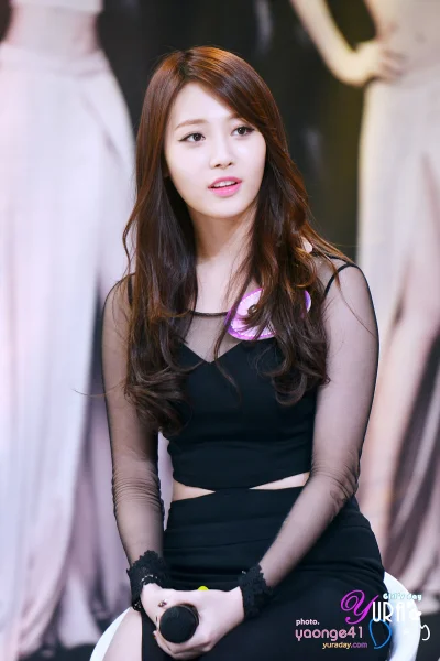 K.....o - #yura #girlsday 

#koreanka