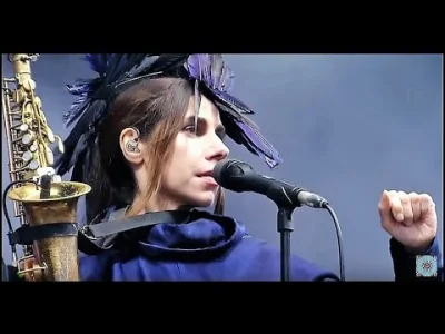 Schrodingers_Cat - PJ Harvey - The Ministry of Social Affairs & 50ft Queenie (live)
...