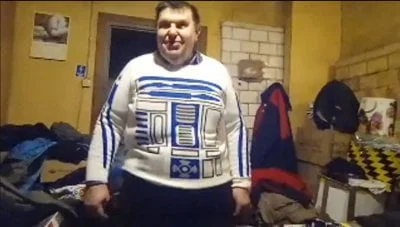 sudosu- - Dziwna sprawa, Krzysztof Kononowicz wczoraj ubrał sweter R2D2 - to musi być...