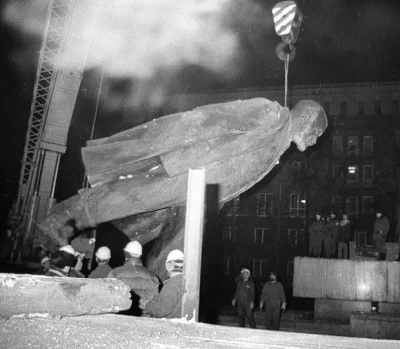 Cymerek - Zapomniana historia PRL - wysadzenie pomnika Lenina

22 kwietnia 1973 rok...