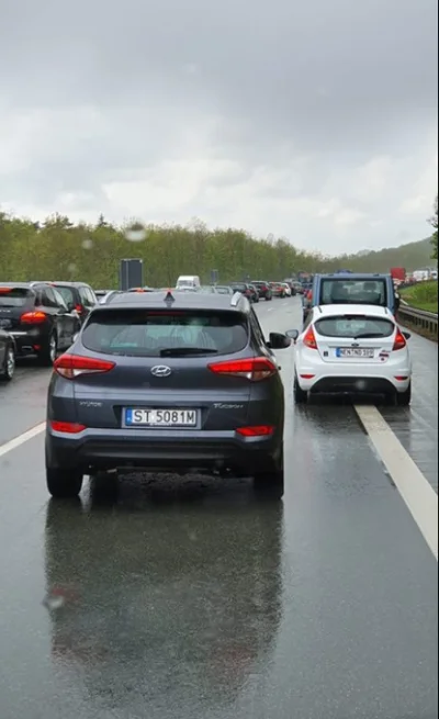 Given - Polski akcent w tunelu ratunkowym na niemieckiej autostradzie ( ͡° ʖ̯ ͡°)

...