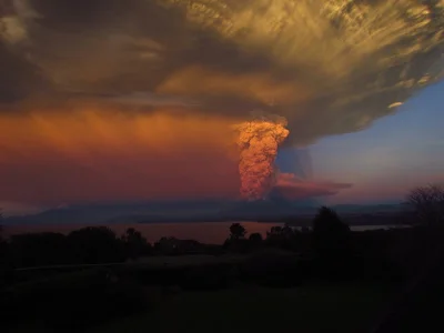 madstorm - erupcja wulkanu Calbuco / Chile

#zdjecia #dziendobry #wulkany #fotograf...