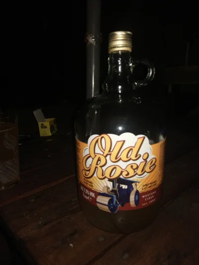 SergioMinetti - Wjechało Old Rosie (｡◕‿‿◕｡)

#pijzwykopem #cider #piwo