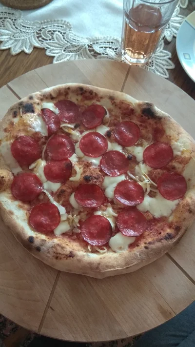 matiq95 - Dzisiejsza pizza 61% hydro
#bojowkapiekarska #pizza