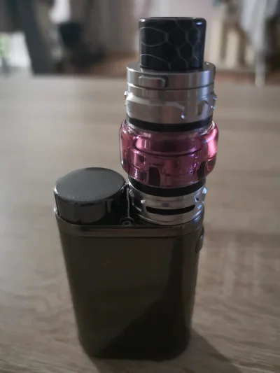 a__m - Mirki kupiłem ponad tydzień temu atomizer #smok TFV12 baby tank i mam z nim pr...