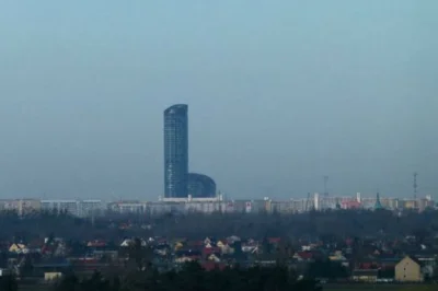 c.....n - Dziwię się że nikt tego nie wkleił wielkiego szklanego wieżowca we Wrocławi...