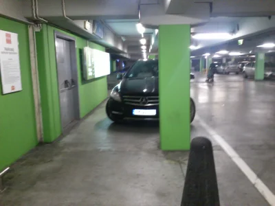 lewactwo - @Klekot500: Kielce, Galeria Echo - parking praktycznie pusty, ale jaśnie p...