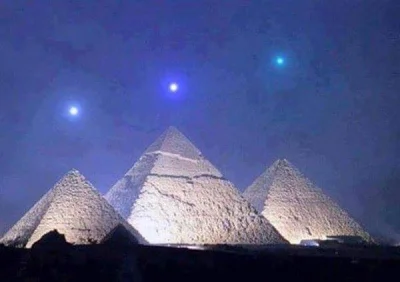 Thrandvil - 'Tymczasem... Merkury, Wenus i Saturn w jednej linii nad egipskimi pirami...