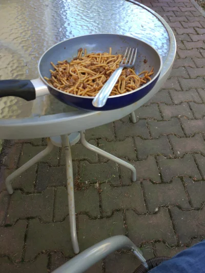 dradziak - Jednym z niewielu plusów mojej pracy jest to, że mogę sobie odgrzać spaghe...