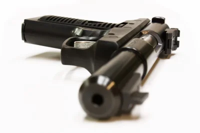 Rogue - #gunboners #bron #projektdedal

Pistolet .22 LR Ruger 22/45, cena ok. 2500 zł...