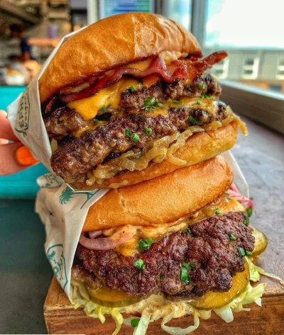 patrykw17 - #codziennyburger #jedzenie #foodporn
Smacznego ( ͡° ͜ʖ ͡°) 7/100
