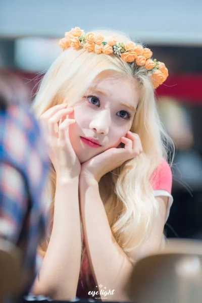 PanTward - #kimlip #loona #koreanka