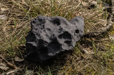 kosmita1997 - Fragment meteorytu z obszaru Campo del Cielo w Argentynie wydrukowany z...