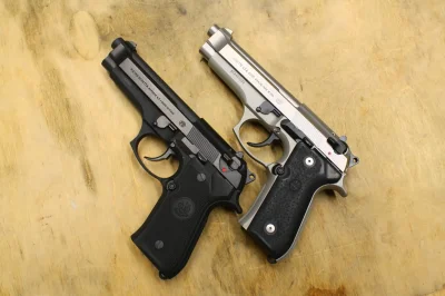 Rogue - #gunboners #bron #projektdedal

Beretta 92 FS (polska cena ok. 4000 zł) oraz ...