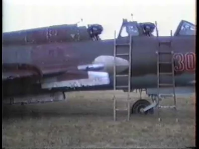 mojzu - A tutaj polski wyczyn na SU-22 bez tylnego podwozia