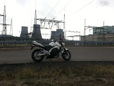 merffy - @Kick_Ass: Na foto nie widać, ale za barierką jest elektrownia :) Ogólnie zr...