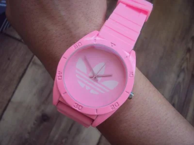 dzefreZ - Mirki ! MIRECZKI ! MIRUNIE ! 

Ten zegarek wygląda na oryginalny ? 
#zak...