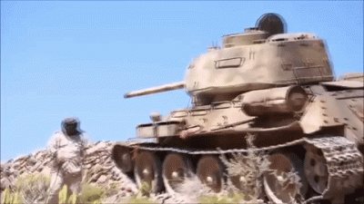 stahs - Ostatnio ktoś wątpił w to, że jeszcze T-34 używają w Jemenie. Używają...choć ...