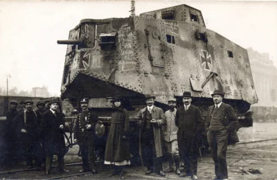 myrmekochoria - Niemiecki czołg A7V "zarekwirowany" po raz pierwszy, chyba 1918 rok.
...