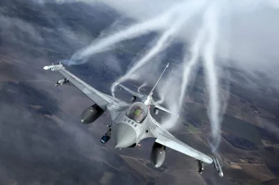 Beznory - #aircraftboners #lotnictwo #wojsko #fotografia #beramistrz

Pan Bartek znow...