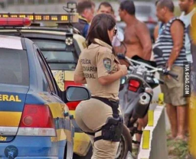 maxver - Brazylia #policja #ladnapani #gentlemanboners