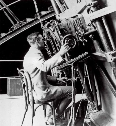myrmekochoria - Edwin Hubble "za sterami" Hooker telescope w Mount Wilson Observatory...