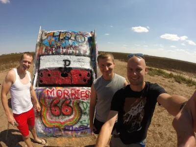 dizzapointed - Takie coś zmalowaliśmy z kumplami na Cadillac Ranch przy Route 66. I j...