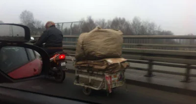 goferek - BUTELKI WY WIEZIONE TO TERAZ GUMIAK RESZTE ŚMIECI WZIOŁ ALE TEGO NIEBYŁO DU...