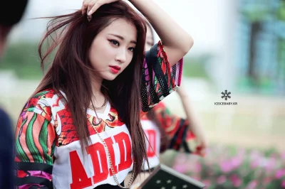 K.....o - #kyungri #ninemuses 
#koreanka