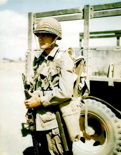 Mleko_O - #iiwojnaswiatowawkolorze

Amerykański spadochroniarz w Afryce, 1943 rok.
...