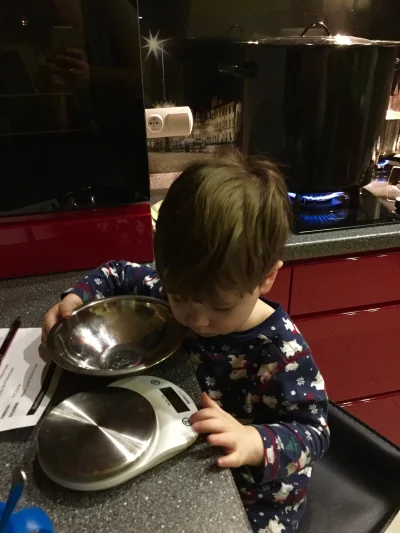 castor_troi - Czasami synek wstje w nocy i idzie zobaczyć co tatuś gotuje... Zawsze m...