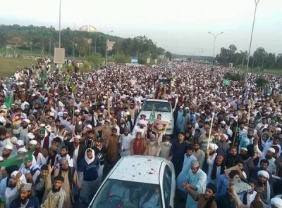 g.....3 - Wczoraj 100 tys. Pakistańczyków protestowało z powodu egzekucji mordercy gu...