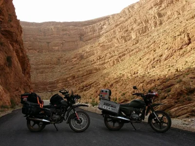 Kick_Ass - #turystykamotocyklowa #motocykle #motocykl 

Fajna ta podróż im wychodzi...