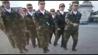 kRz222 - A tak wygląda belgijska armia na paradzie xD
#heheszki #armia #wojsko #para...