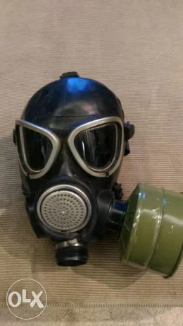 Python - Ktoś orientuje się co to za model maski gazowej? 

#maskagazowa #wojsko #m...