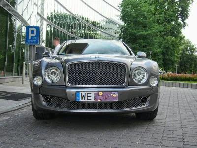 superduck - Bentley Mulsanne (2009-...)
6,75l V8 twin turbo 512 KM
0-100 km/h 4,9s

J...