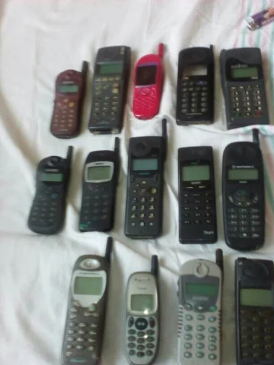 endriu92 - #telefony
#gimbynieznajo
Wlasna kolekcja starych telefonow