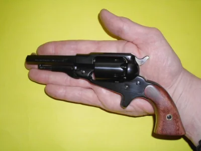 sievca - @Juel: Remington Pocket: 5 strzałów (w praktyce 4 bo dla bezpieczeństwa lepi...