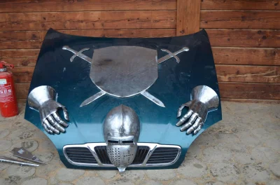 A.....l - >To jest maska samochodu który będzie nagrodą w Turnieju Rycerskim w Grodzi...