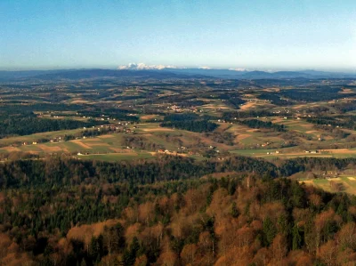 terminator89 - Widok na Tatry z góry Liwocz (562 m.n.p.m.), najwyższego szczytu Pogór...