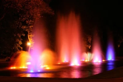 Woo-Cash1900 - @janek_kenaj: Zabrałem dziewczynę na pokaz fontanny w Białymstoku. Z w...