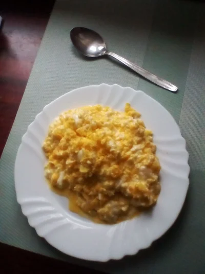 anonymous_derp - Dzisiejsze śniadanie: Jajecznica z 10 jaj.

#jedzenie #jedzzwykope...