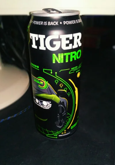 s.....a - Tiger Nitro
Smakuje jak zwykły mojito. Ma kolor standardowego energetyka c...