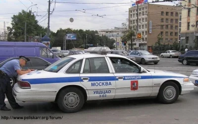 W.....c - Jakimi radiowozami jeździ rosyjska policja?
Zacznijmy od tego, że samochod...