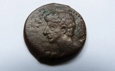 szachmat1488 - Cesarz Oktavian moneta wybita około 15 roku p.n.e całe te
#kononowicz...
