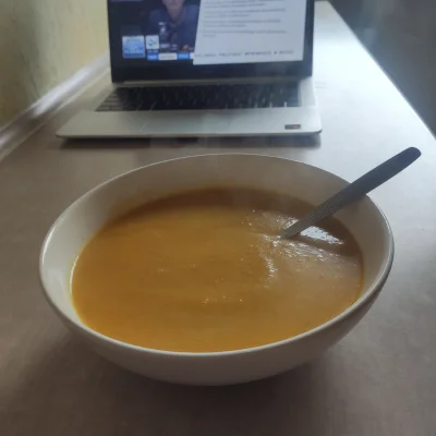 pawelczixd - A taka se zupke dyniową zrobiłem z pomidorem i chilli skoro w maku takie...
