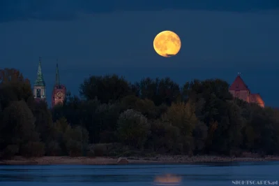 Nightscapes_pl - Tak wyglądał październikowy Księżyc myśliwych w 2011 roku. Już jutro...