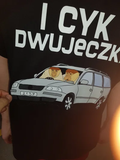jazdabokiem - Co oznacza 2137 na koszulce? #kiciochopyta