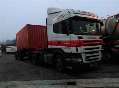 Maciek5000 - #trucker5000 #zycietruckera

Kabina:
Mercedes>Scania

Jazda:
Merce...