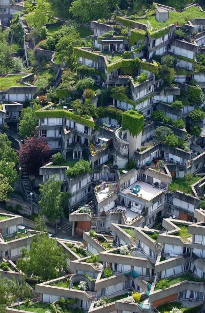 quiksilver - @Lookazz: Jean Renaudie’s housing complex in Ivry-sur-Seine, Paris